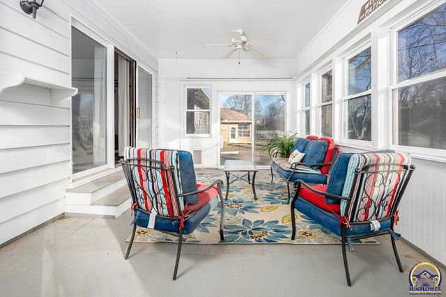 5601 SW 24th ST, Topeka, KS 66614