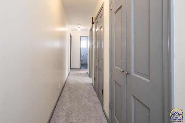 5601 SW 24th ST, Topeka, KS 66614