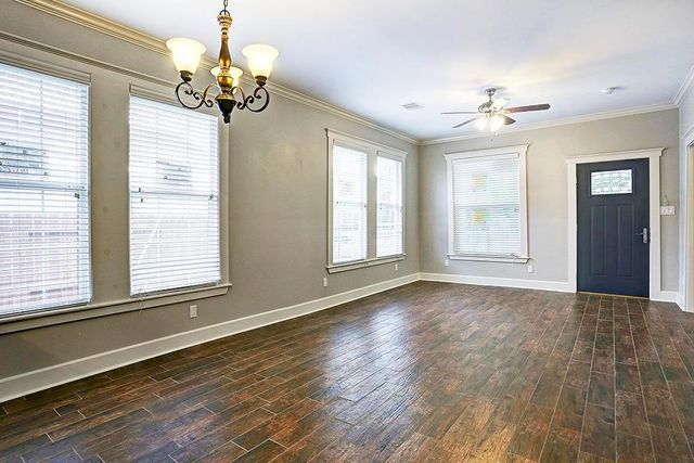 6722 Avenue F, Houston, TX 77011