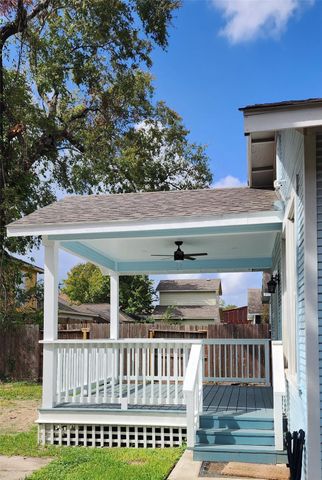 6722 Avenue F, Houston, TX 77011