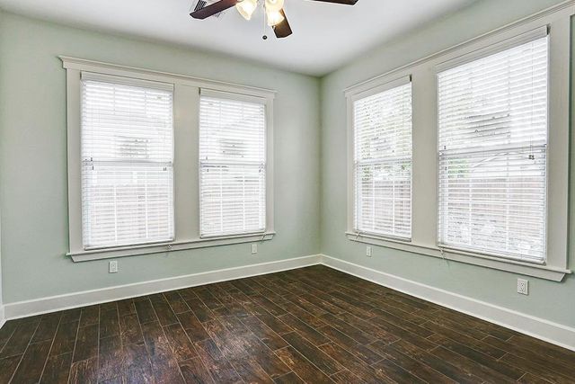 6722 Avenue F, Houston, TX 77011