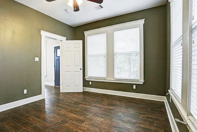 6722 Avenue F, Houston, TX 77011