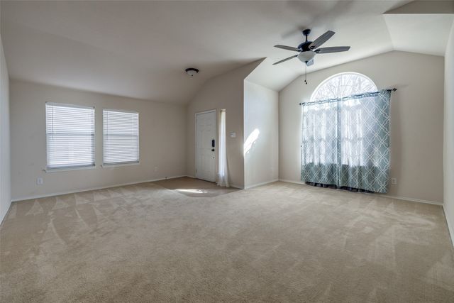 6256 Trinity Creek Drive, Fort Worth, TX 76179