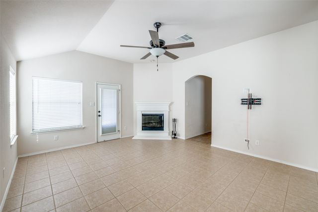 6256 Trinity Creek Drive, Fort Worth, TX 76179