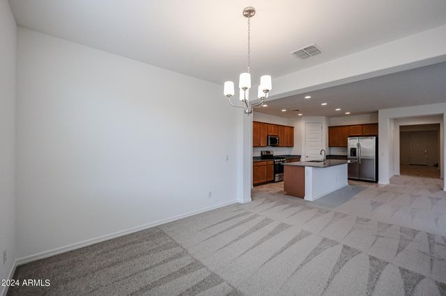8752 W Medlock Drive, Glendale, AZ 85305