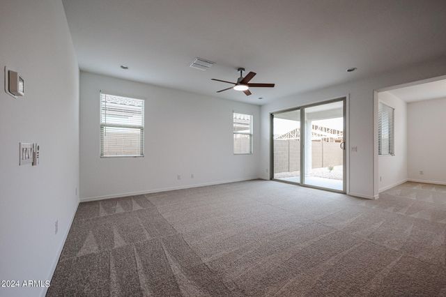 8752 W Medlock Drive, Glendale, AZ 85305
