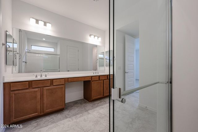 8752 W Medlock Drive, Glendale, AZ 85305