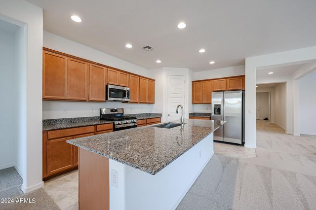 8752 W Medlock Drive, Glendale, AZ 85305