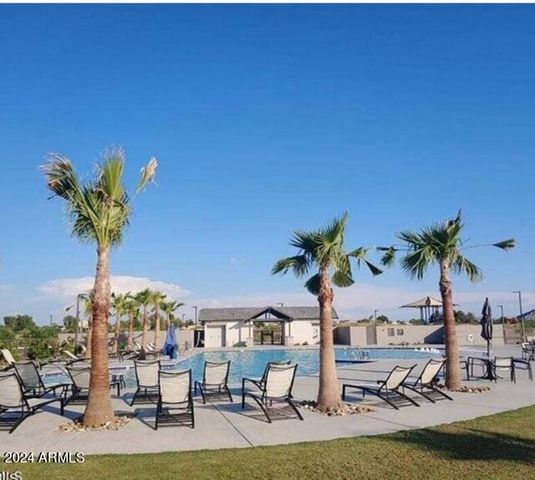 8752 W Medlock Drive, Glendale, AZ 85305