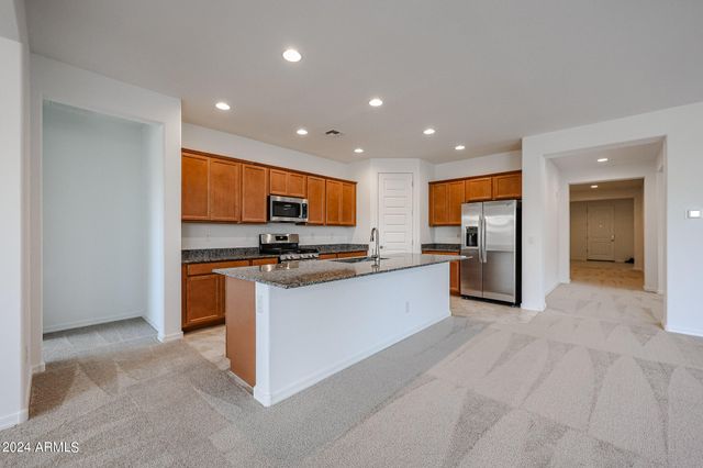 8752 W Medlock Drive, Glendale, AZ 85305
