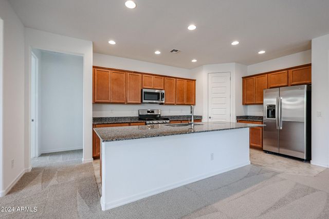 8752 W Medlock Drive, Glendale, AZ 85305