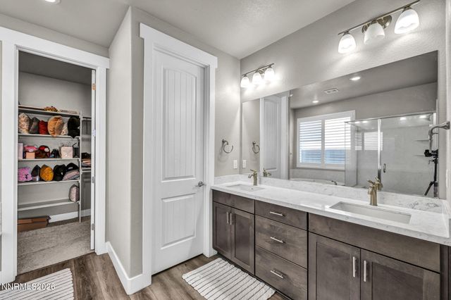 944 Los Alamitos Street, Minden, NV 89423