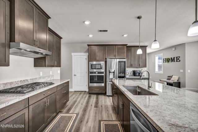 944 Los Alamitos Street, Minden, NV 89423