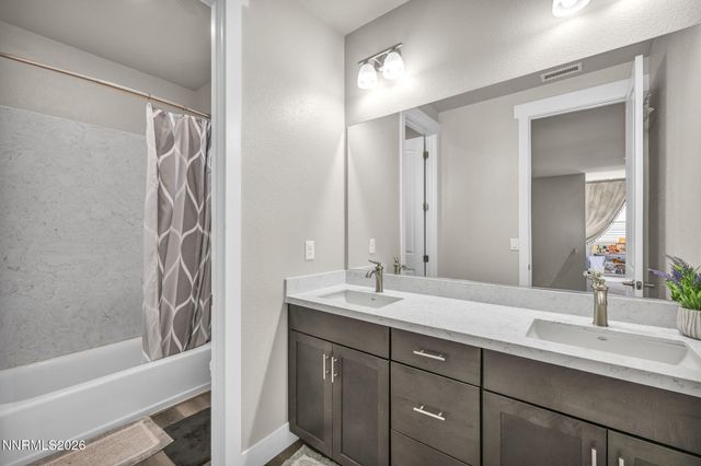 944 Los Alamitos Street, Minden, NV 89423