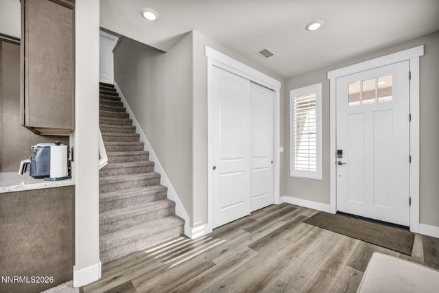 944 Los Alamitos Street, Minden, NV 89423