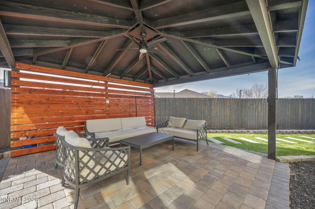 944 Los Alamitos Street, Minden, NV 89423