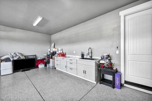 944 Los Alamitos Street, Minden, NV 89423