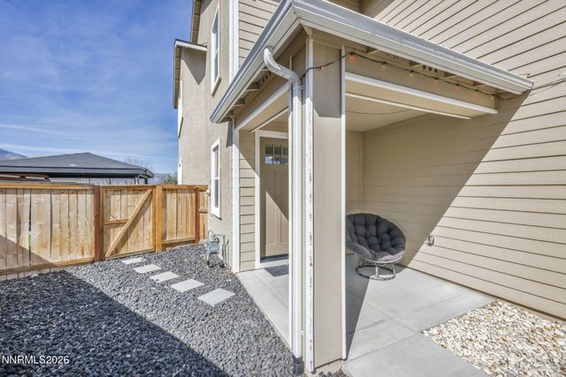 944 Los Alamitos Street, Minden, NV 89423