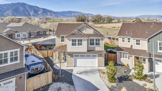 944 Los Alamitos Street, Minden, NV 89423