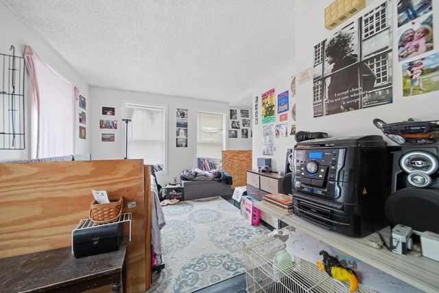 1268 Hanover Street, Manchester, NH 03104