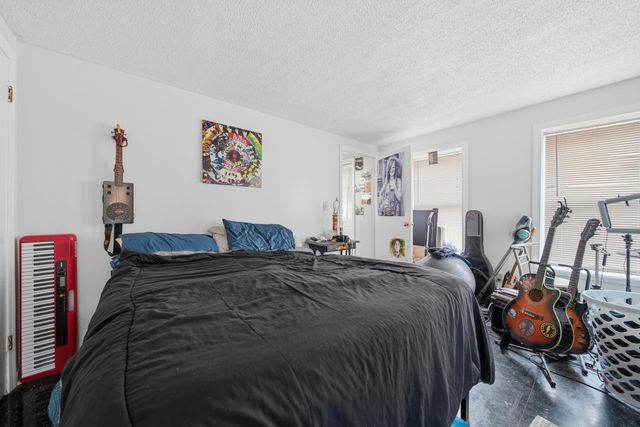 1268 Hanover Street, Manchester, NH 03104