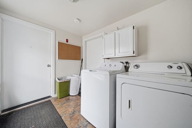 1268 Hanover Street, Manchester, NH 03104