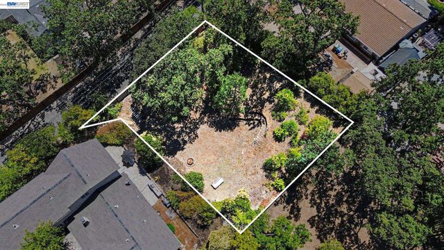 571 LA GONDA WAY, Danville, CA 94526