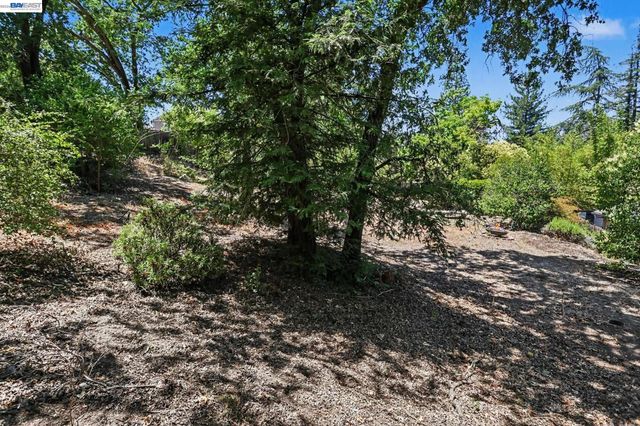 571 LA GONDA WAY, Danville, CA 94526