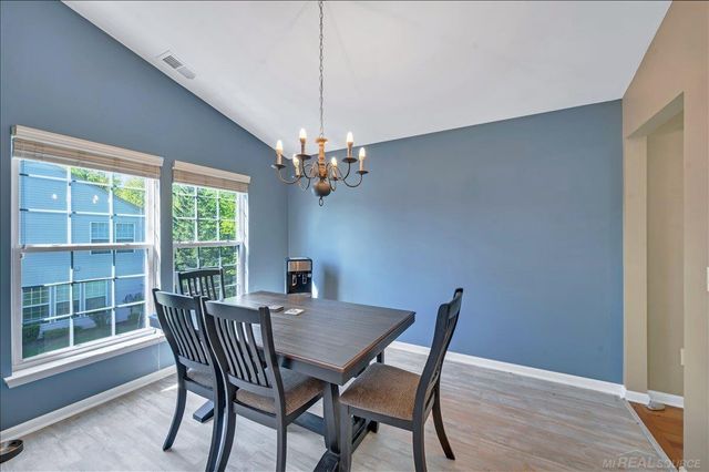 26782 Kirkway Circle, Woodhaven, MI 48183