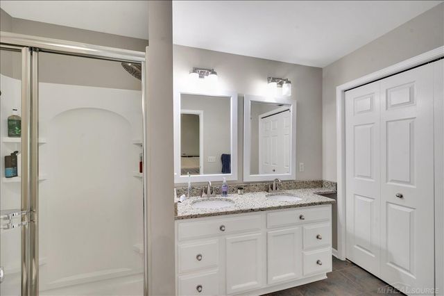 26782 Kirkway Circle, Woodhaven, MI 48183