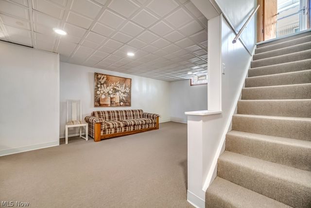 324 W State Street, Barberton, OH 44203