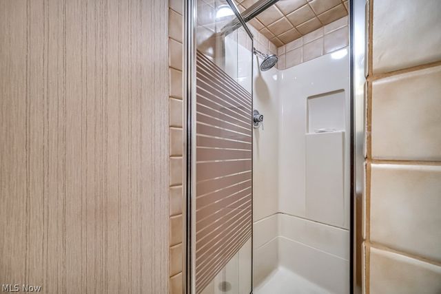 324 W State Street, Barberton, OH 44203