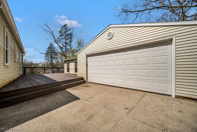 324 W State Street, Barberton, OH 44203