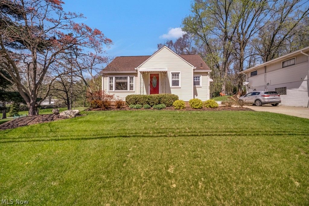 324 W State Street, Barberton, OH 44203