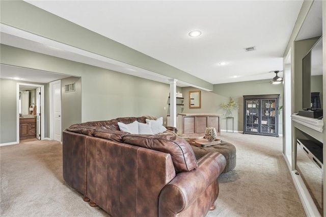 14214 W 155th Street, Olathe, KS 66062
