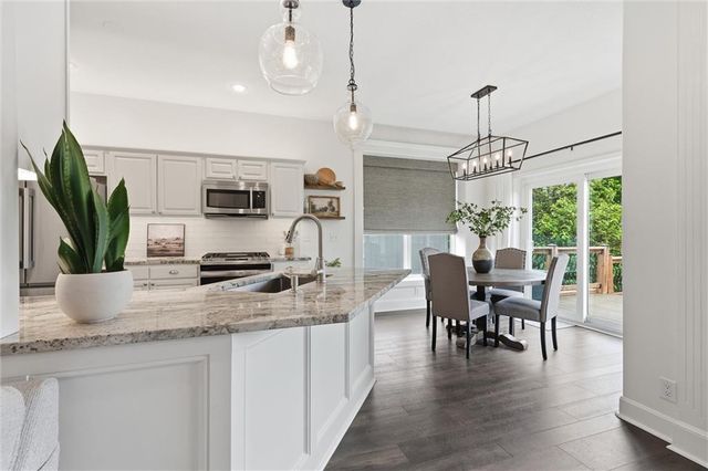14214 W 155th Street, Olathe, KS 66062