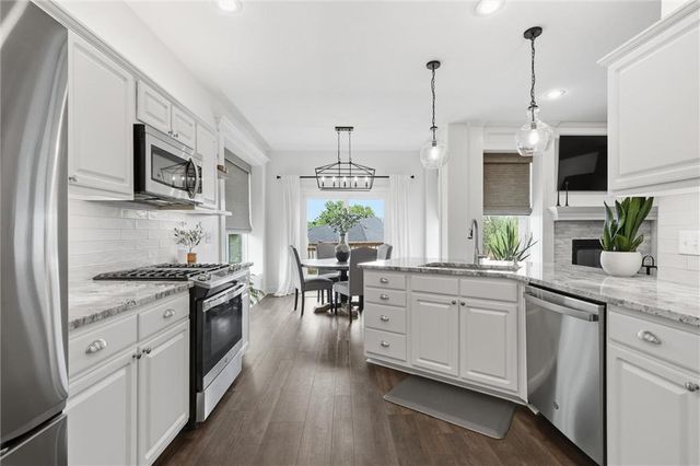14214 W 155th Street, Olathe, KS 66062