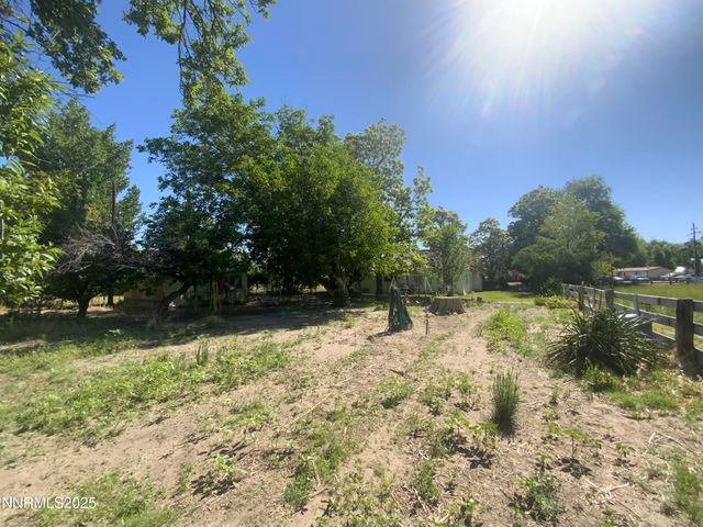 200 Mclean Road, Fallon, NV 89406