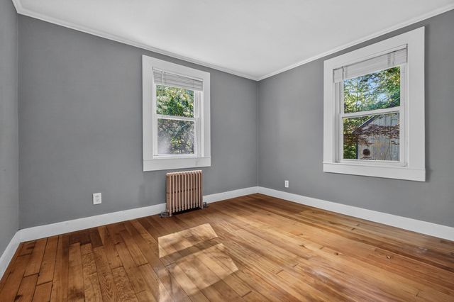 10 Hayward St, Randolph, MA 02368