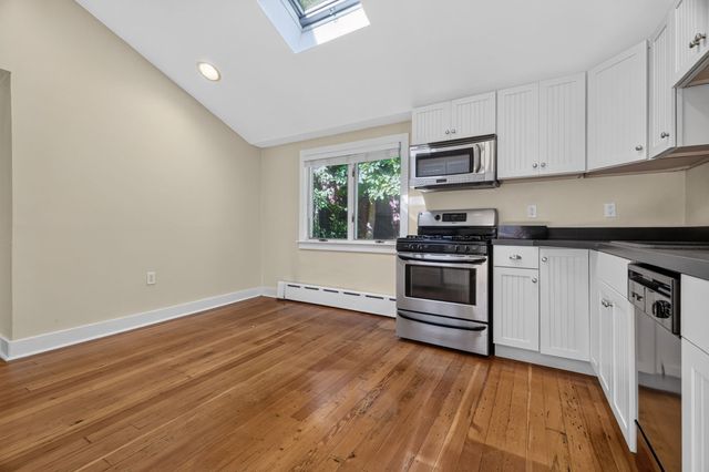 10 Hayward St, Randolph, MA 02368