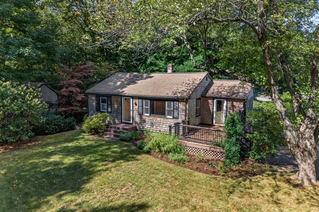 10 Hayward St, Randolph, MA 02368