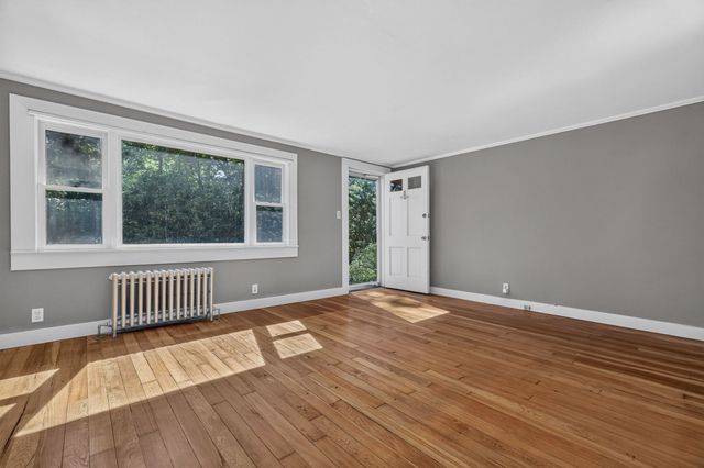 10 Hayward St, Randolph, MA 02368