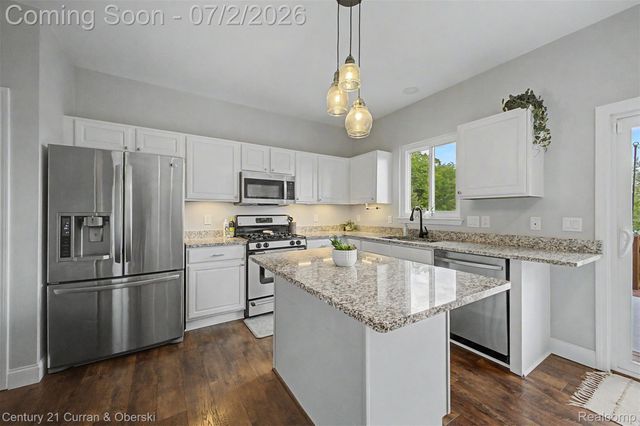 7783 Berwick Drive, Ypsilanti Charter Township, MI 48197