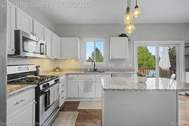 7783 Berwick Drive, Ypsilanti Charter Township, MI 48197