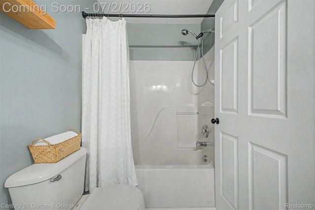 7783 Berwick Drive, Ypsilanti Charter Township, MI 48197