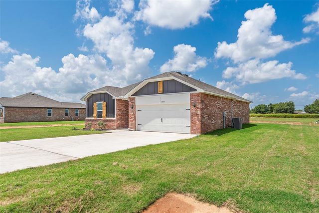 1018 Prairie Drive, Tuttle, OK 73089