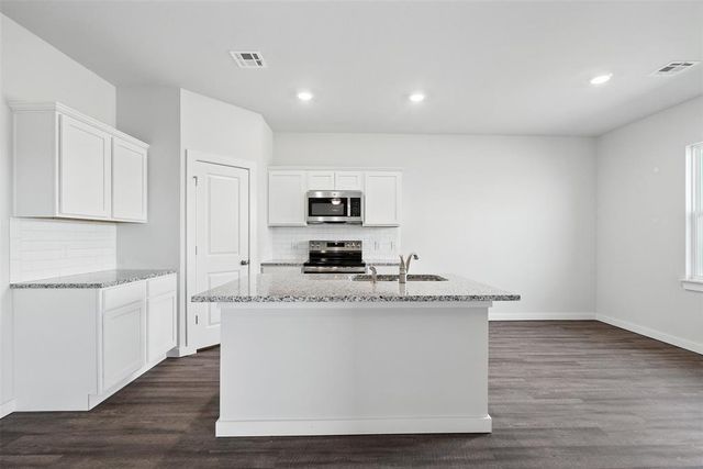 1018 Prairie Drive, Tuttle, OK 73089