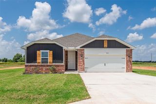 1018 Prairie Drive, Tuttle, OK 73089