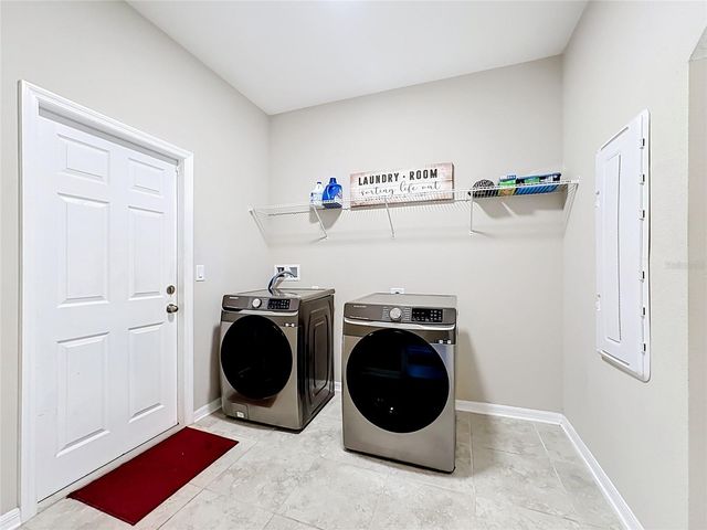 4923 EAGLE ROCK DRIVE, Wimauma, FL 33598