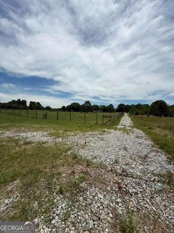 682 McDonough Road S, Griffin, GA 30224